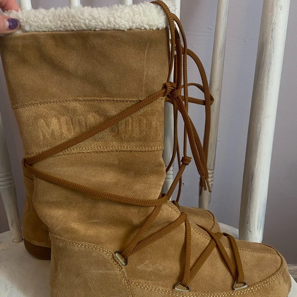 VINTAGE SUEDE MOONBOOTS